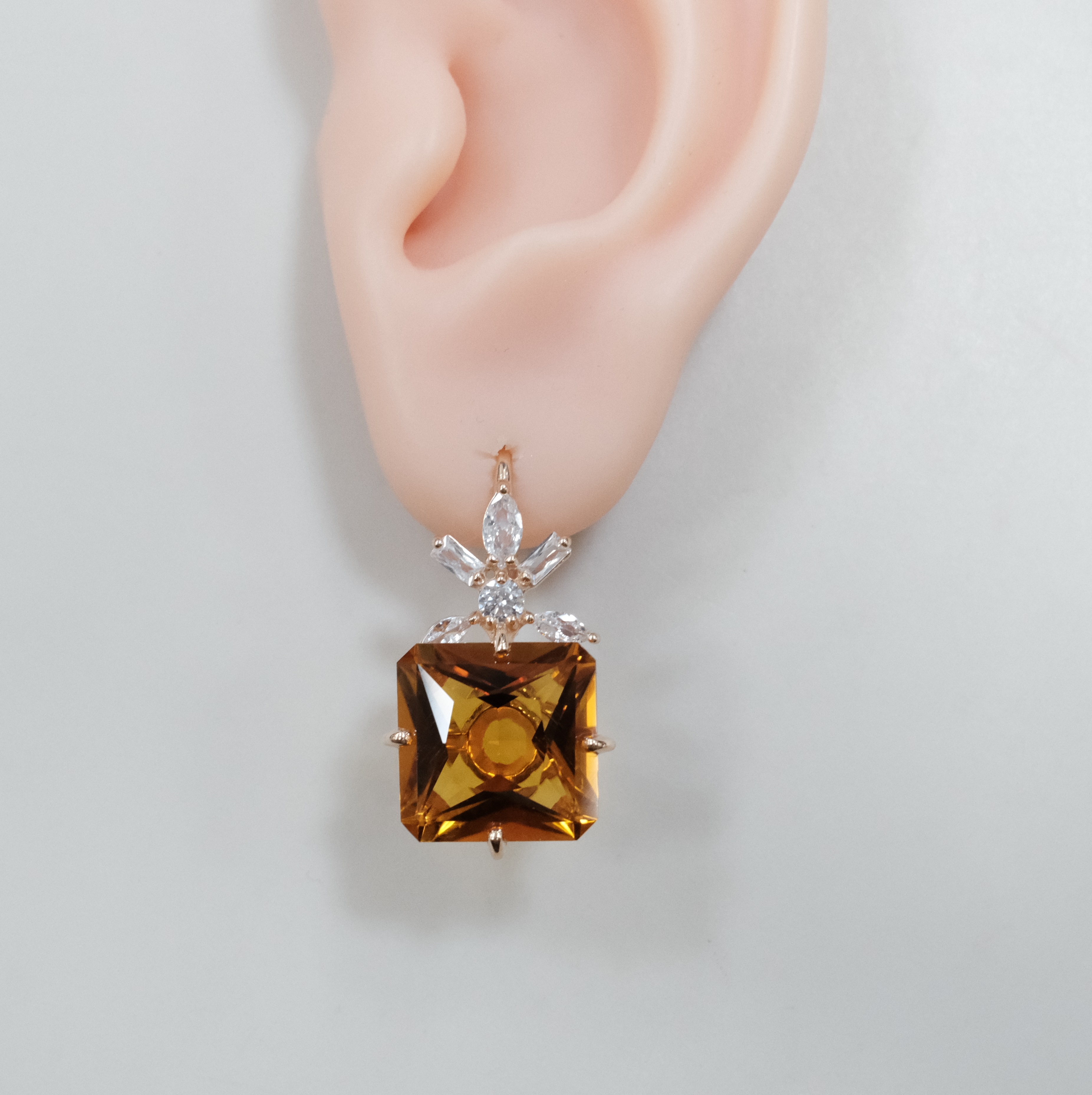 Серебряные серьги с цитринами